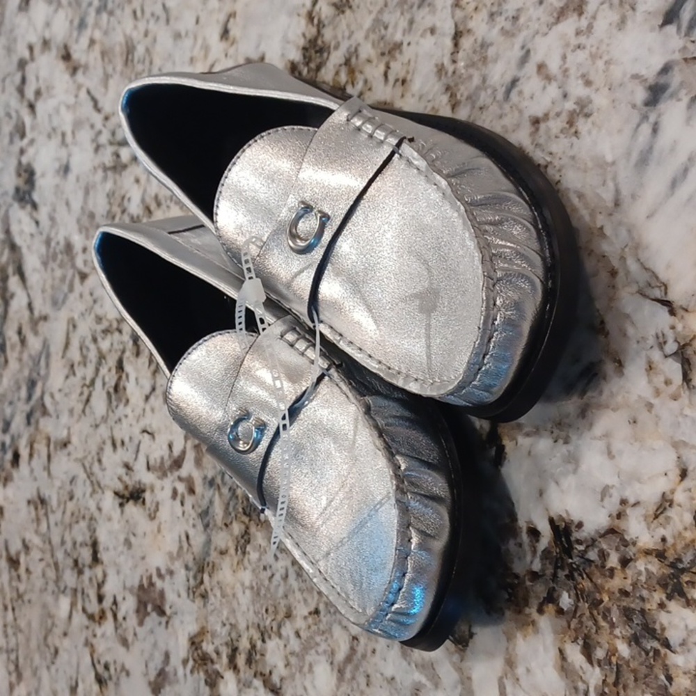 NEW Coach Jolene Silver Metallic Leather Slip On Loafer Size 6.5B - Picture 6 of 16
